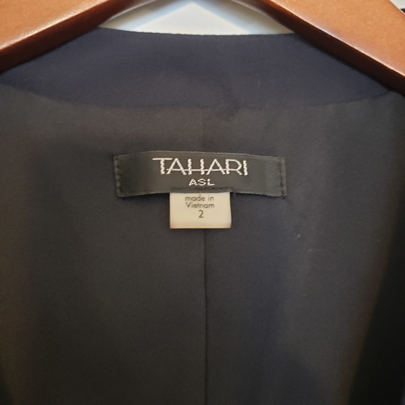 ⭐NWOT Tahari Navy Bow Back Open Slits Blazer Size 2 - Picture 6 of 12
